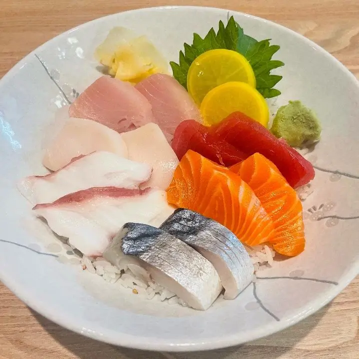 Shin Sushi-Japanese-restaurant-Chirashi-Don-Pleasant-Hill Chirashi Don Assorted sashimi on a bed of rice at Shin Sushi, a Japanese restaurant in Pleasant Hill